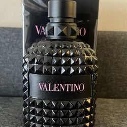valentino born in roma edt
