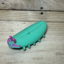 DreamWorks Trolls Green Pink Scooter Skateboard Roll Toy Collectible
