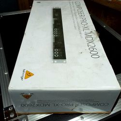 BEHRINGER COMPOSERPRO-XL