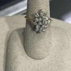 14k Ladies Cluster Ring 