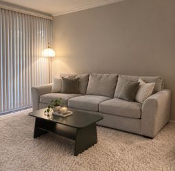 FREE LOCAL DELIVERY! $2k RETAIL! CUTE OATMEAL COLORED COUCH SOFA!