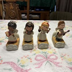 Hallmark 2012 Angel Choir 