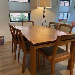 De La Espada Oak Dining Set