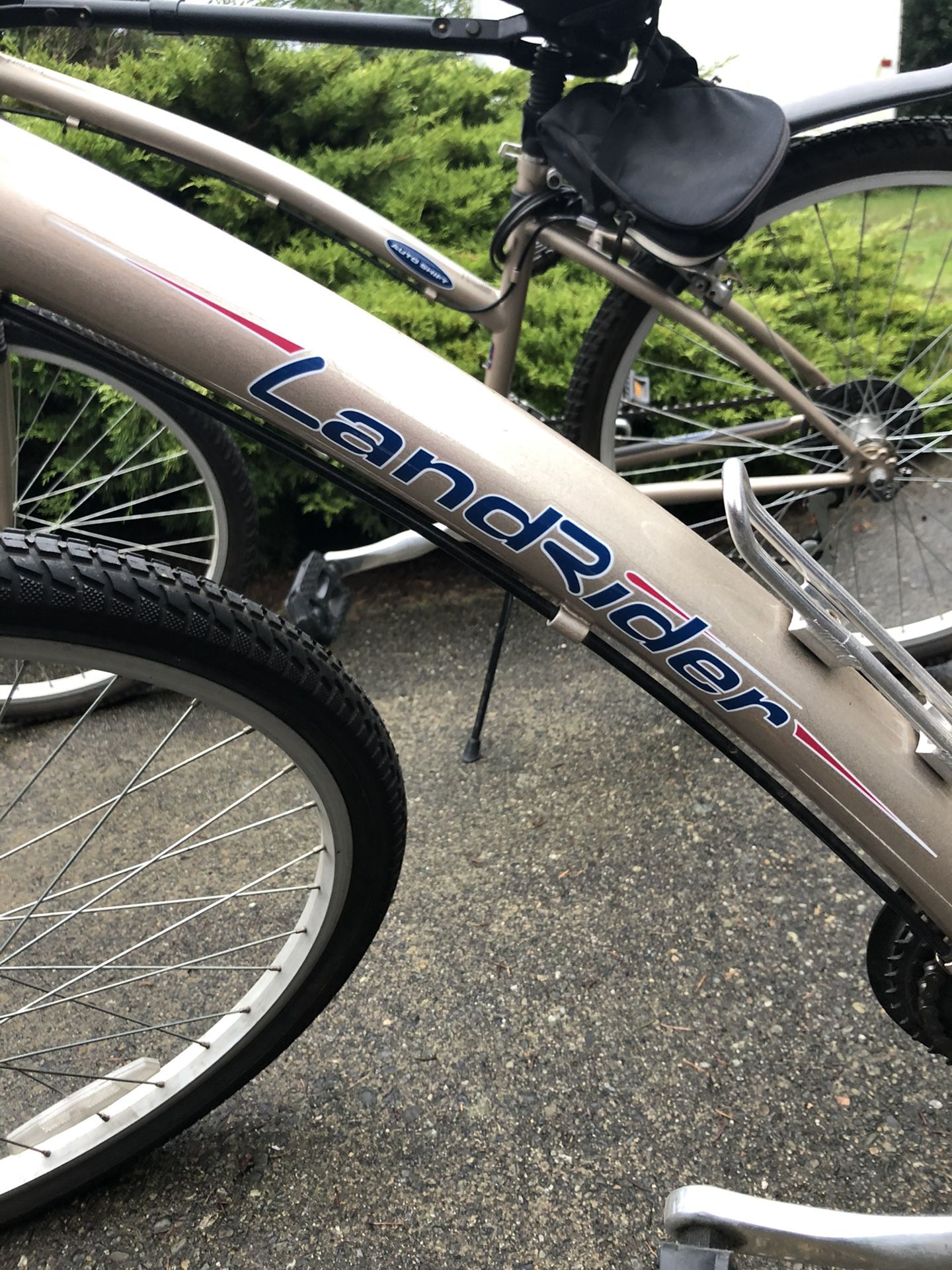 Hardly used LandRider Auto Shift Adult Bikes for Sale in Seattle, WA
