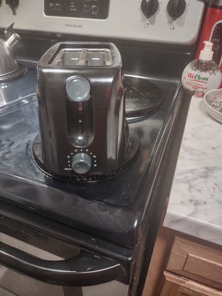 Toaster & Foreman Grill for Sale in Columbus, OH OfferUp