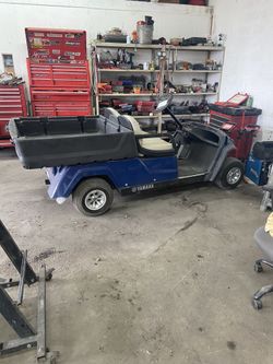 2012 gas Yamaha golf cart with dump body