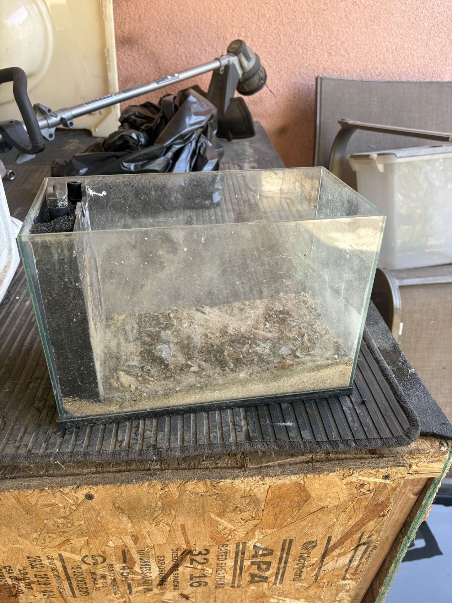 2.5 gallon fish tank