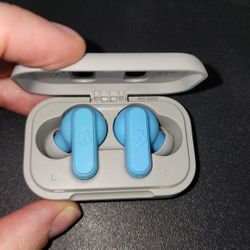 SkullCandy Mini And Mighty Earbuds