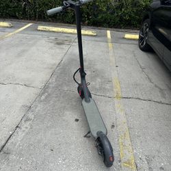 Electric Scooter Hover Model  Brand new solid performance tires just installed   Take home 150 cash FIRM PRICE   Just spent 140 on solid tires and ins
