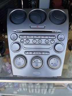 Complete console for 03 Mazda 6 Wt AC controls And more Working conditions