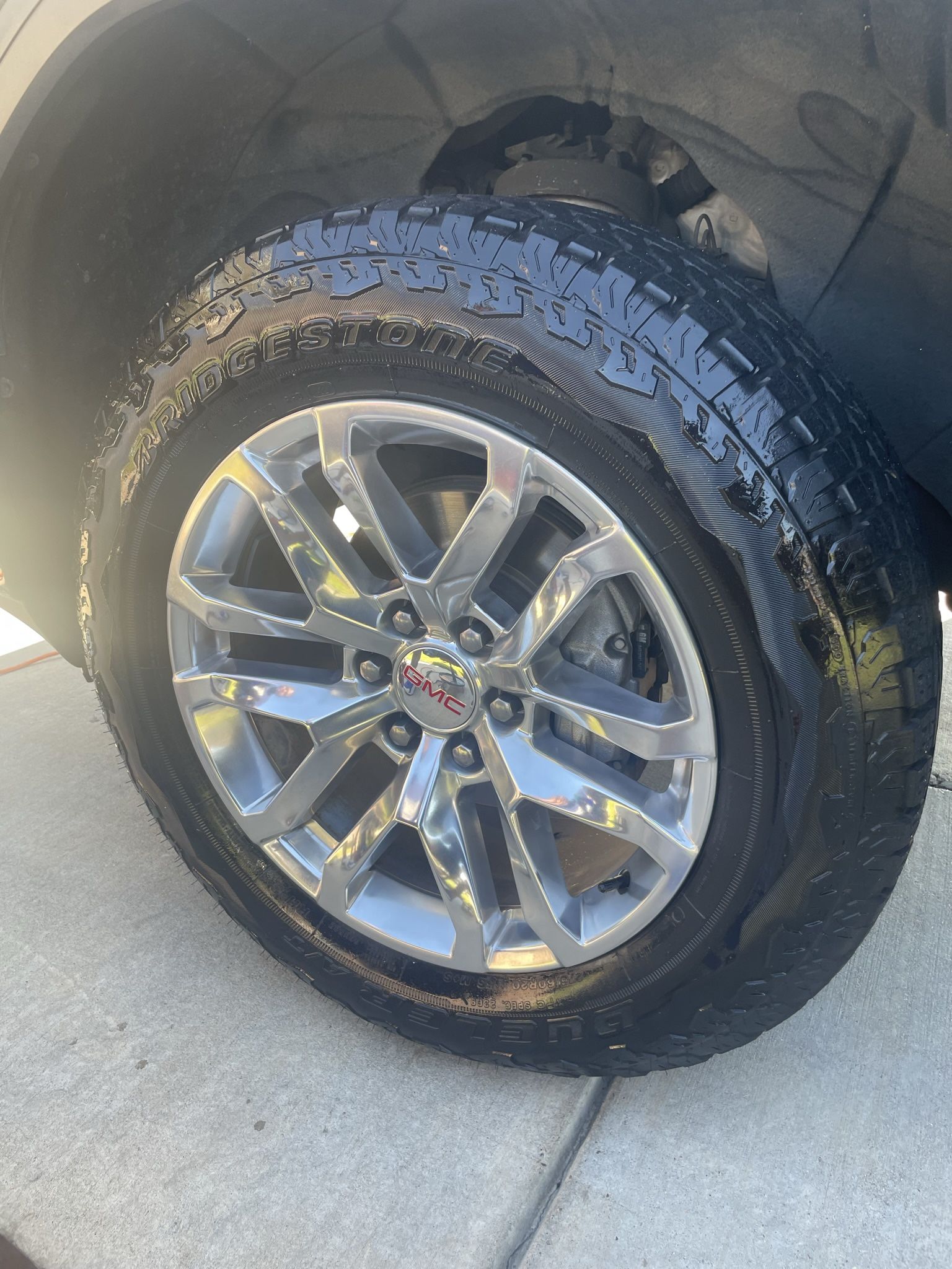 275/60R20 Duelly Bridgestone Tires 