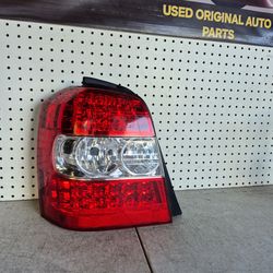 2004 2005 2006 2007 TOYOTA HIGHLANDER TAIL LIGHT TAIL LAMP TAILLIGHT LEFT DRIVER SIDE LH USED OEM