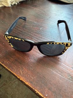 Sunglasses Betsey Johnson Animal Print BJ215 Raven/Ivory 48-21-140 Like New