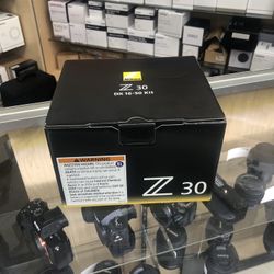Nikon Z30 20.9MP DX Kit 16-50mm