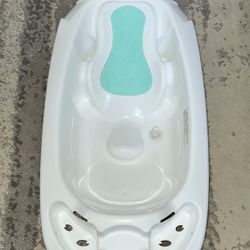 Newborn to Toddler Bathtub