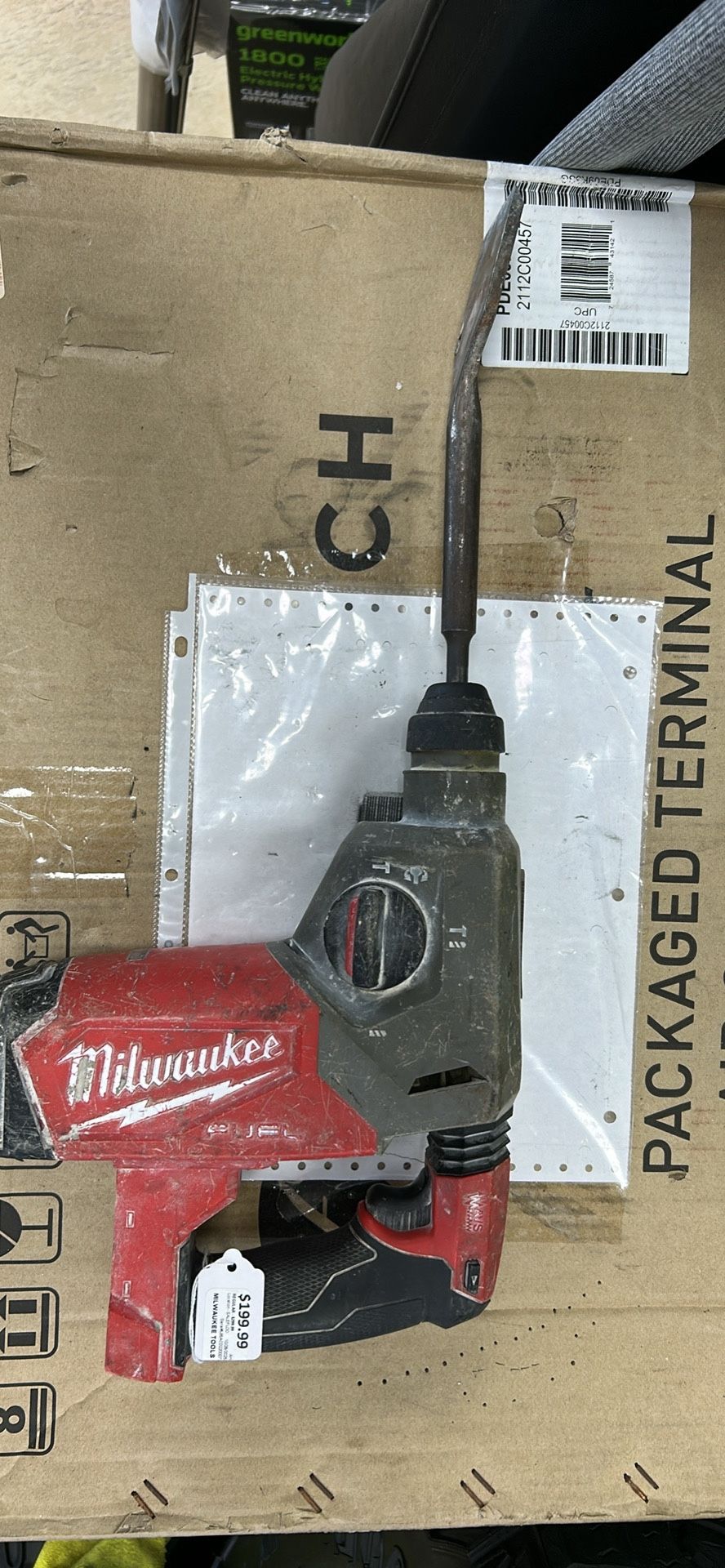 Milwaukee Rotary Hammer ( Hablamos Espanol )