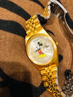 Men’s mickey mouse watch