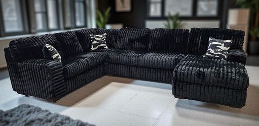Sectional sofa black Austin oversize