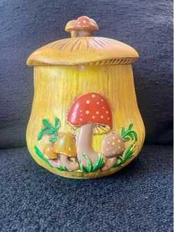 Vintage  Arnel's Mushroom Kitchen Canister/Cookie Jar