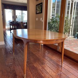VINTAGE MCM RWAY Dining Table, Seating Up To 8 