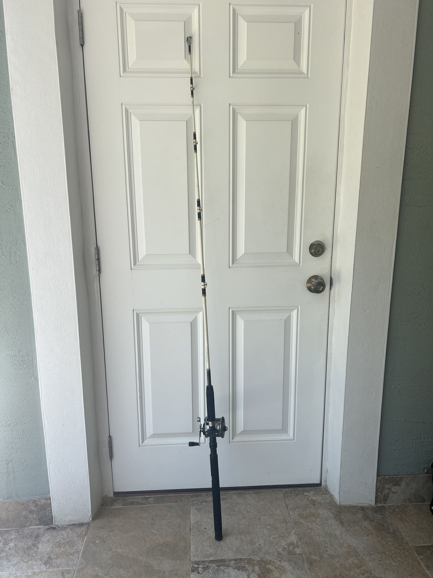 PENN LONG BEACH 3360C Fishing Rod - 6 Foot with Penn Reel Included - USA