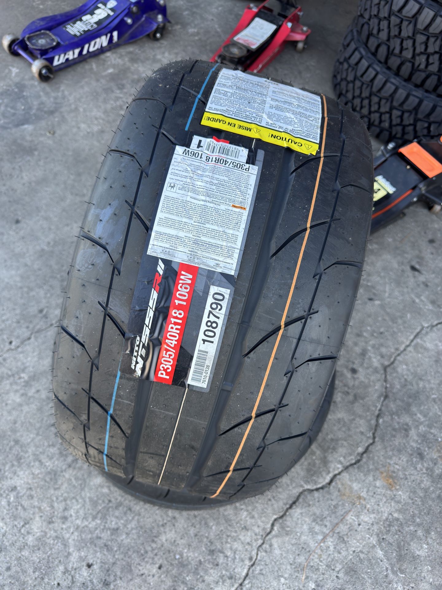 305/40/18 Nitto R2 In Stock, Each Price 