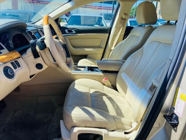 2011 Lincoln MKS