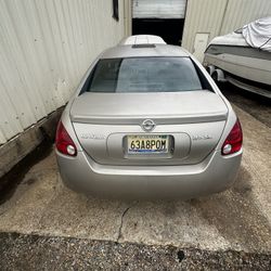 2004 Nissan Maxima
