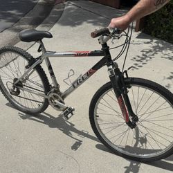 Trek 820 bike