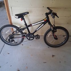 Jamis x20 youth bike paid 400 but used