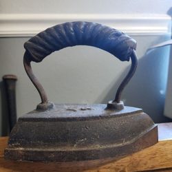 Cast Iron #8 Clothes Iron