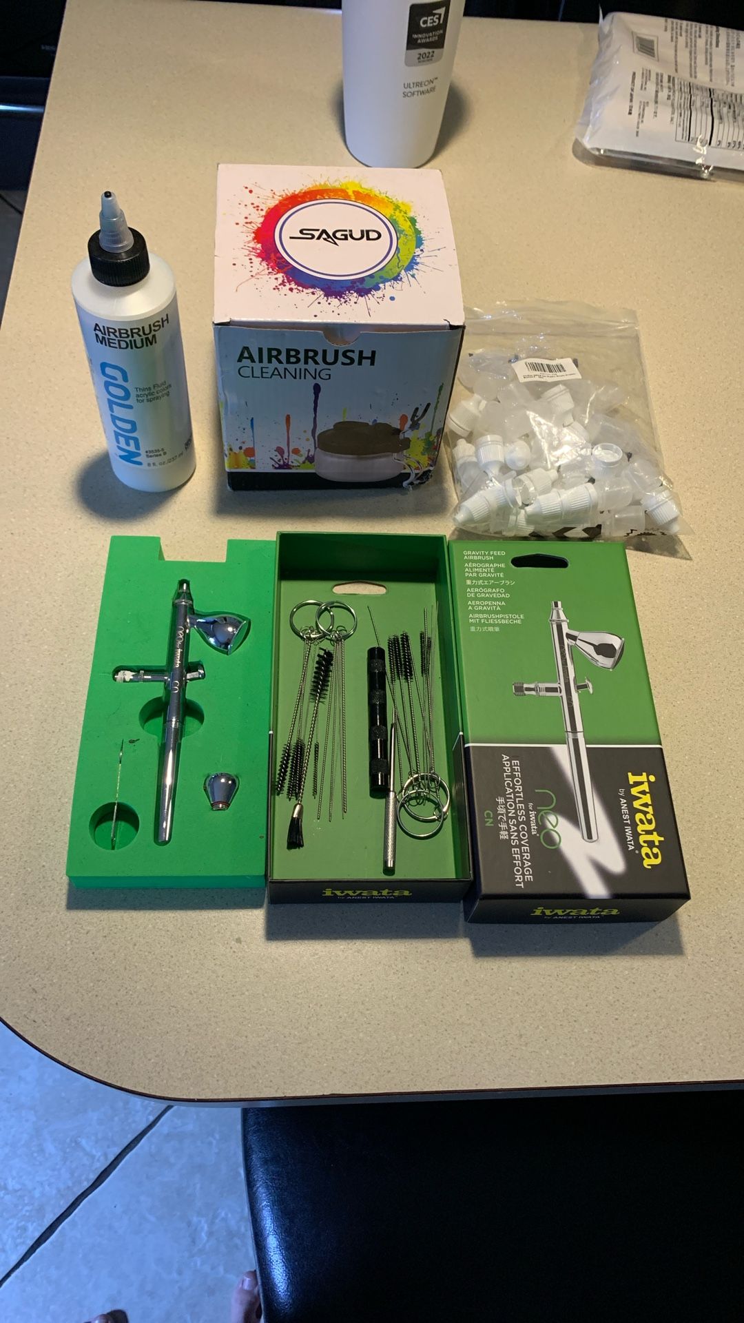 Iwata Neo airbrush + cleaning set