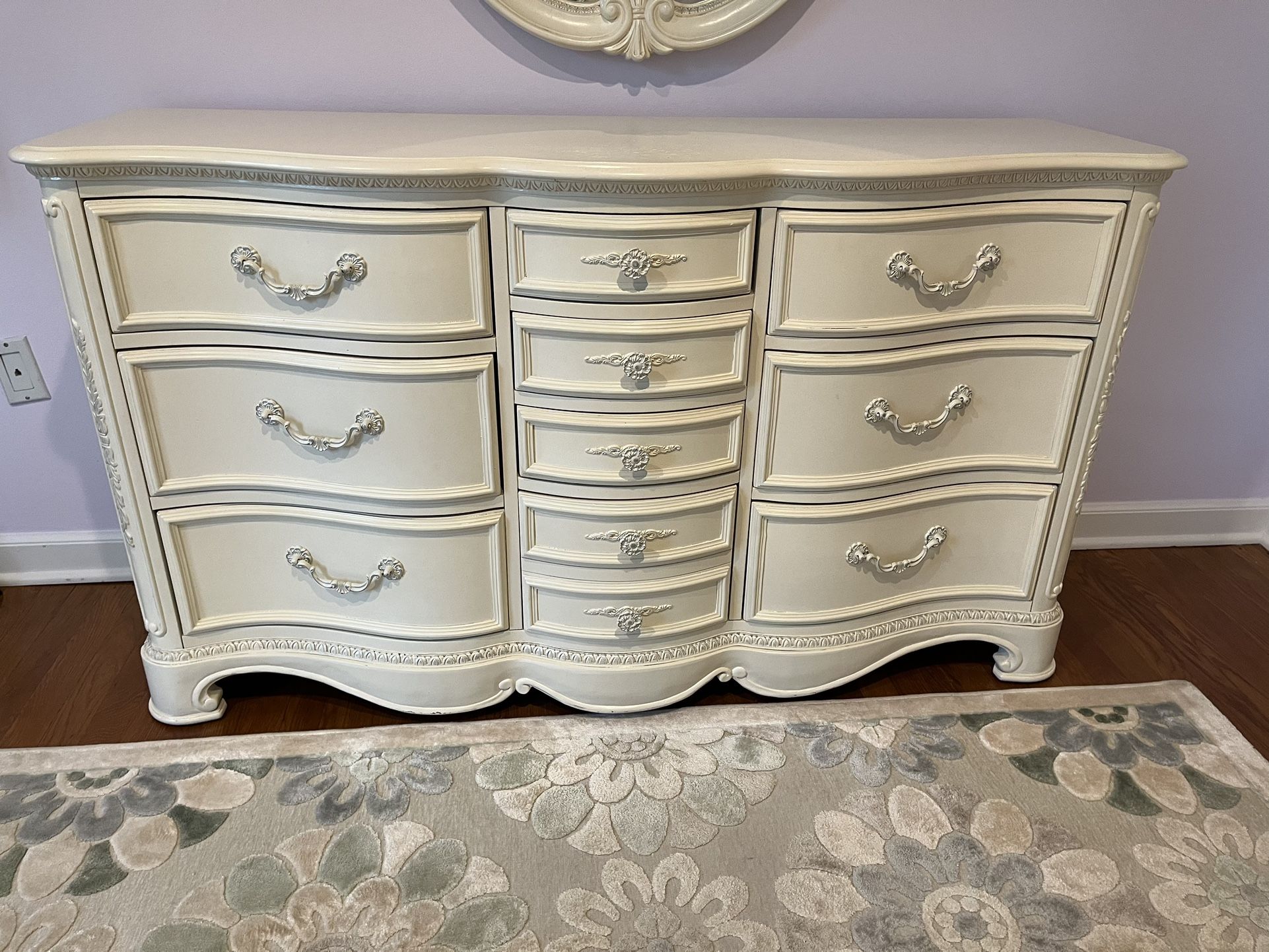 Bedroom Furniture Set