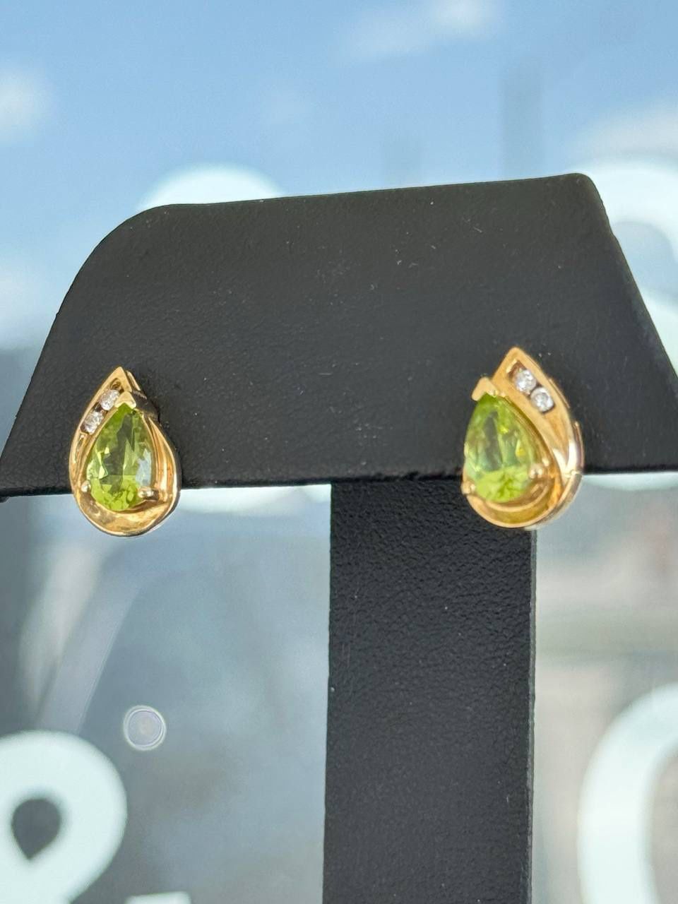 10k yellow Gold Peridot and Diamond Earrings studs