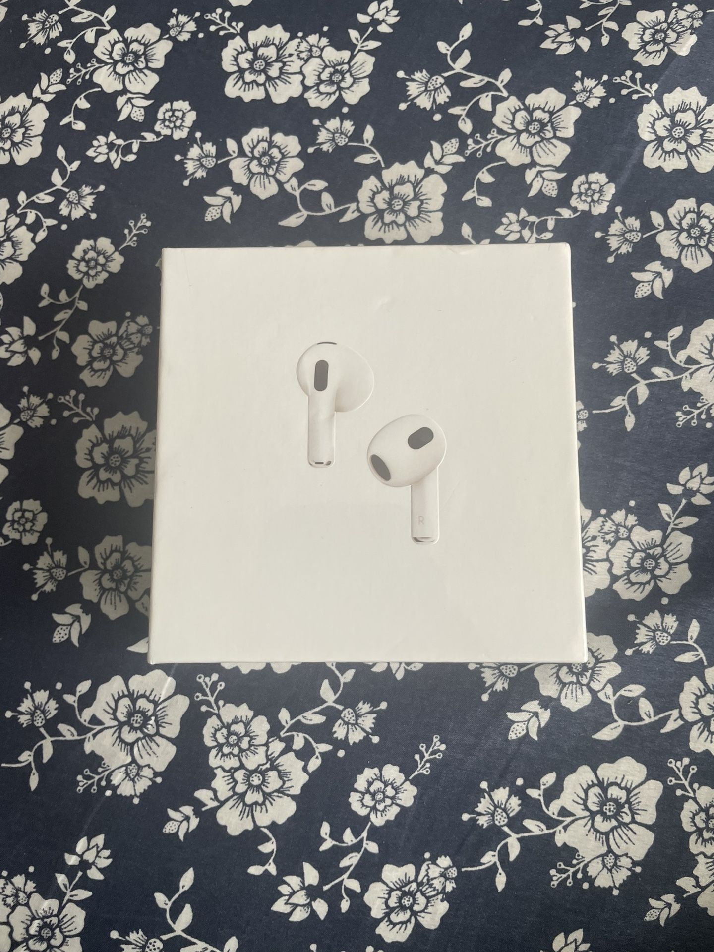 Apple AirPods gen 3