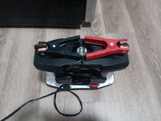 Car battery charger/ Jumpstarter