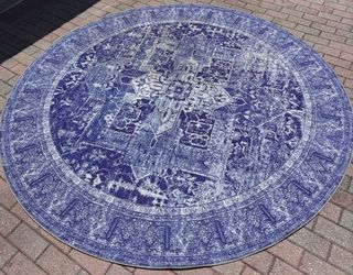 Unique Loom 5ft Round Blue Vintage Area Rug (59" - Recently Sanitized)