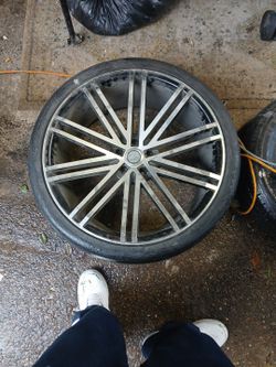 U2 22in Rims And Tires