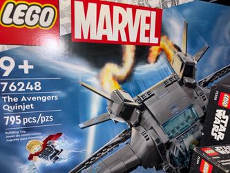 LEGO MARVEL THE AVENGERS QUINJET  795 PIECES