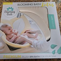 Blooming Bath Lotus Baby Bath
