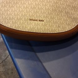 My Sister Passed Away Ask 75$ Each Almost Like New And Some Are New