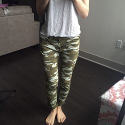 Siwy camo skinny jeans. Size 24=size 0