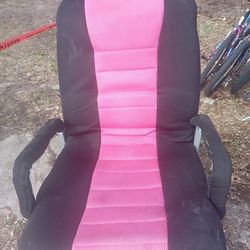 Gaming chair