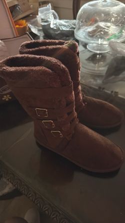 NEW SHOES sz  6 1/2