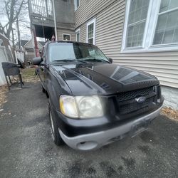 2004 Ford Explorer