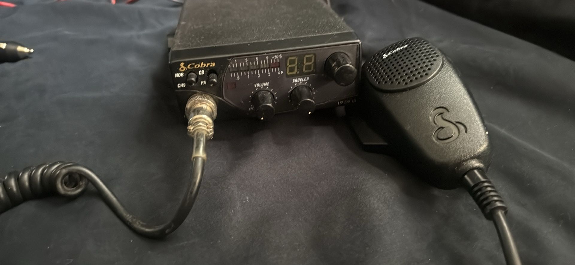Cobra 19 DX III CB radio