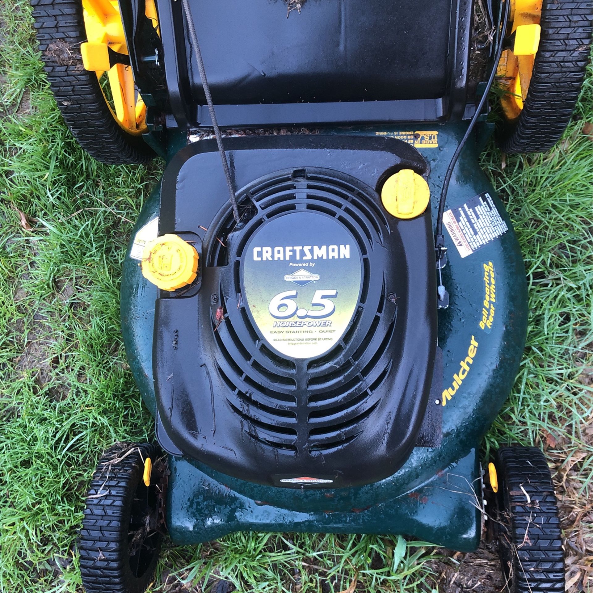 Craftsman 6.5 Horsepower Mulcher / Lawn mower for Sale in Lake Stevens