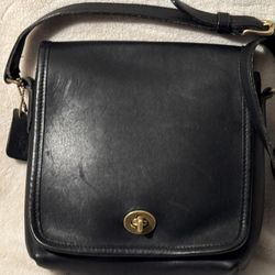 Black Vintage Coach Companion Flap 9076 Leather Handbag Classic Gold Hardware