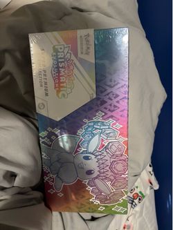 Pokemon Prismatic Evolutions Super Premium Collection