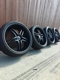Nissan Altima Maxima 350z Toyota Camry wheels